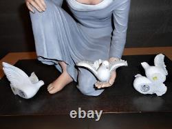 Elisa Figurine/Sculpture, Limited Edition of 2000, Very Rare, Now Depleted