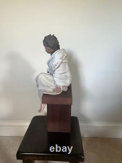 Elisa Luxe Collectible Figurine Velada, ref no 90503 Limited Edition 52/300