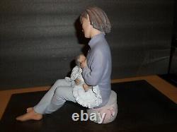 Elisa figurine/sculpture, Intimacy collection Collection, Limited Edition