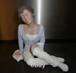 Elisa figurine/sculpture, Limited Edition of 5000, From the Together collection