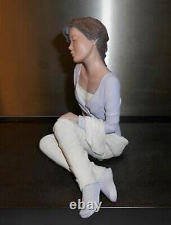 Elisa figurine/sculpture, Limited Edition of 5000, From the Together collection