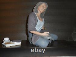 Elisa figurine/sculpture, Limited edition of 2000 Very Rare
