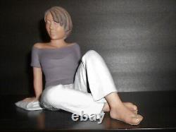 Elisa figurine/sculpture, Limited edition of 5000