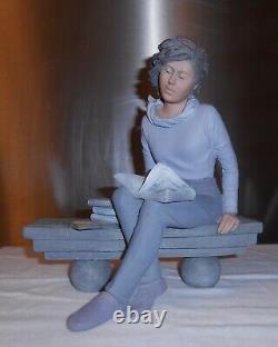 Elisa figurine/sculpture, Limited edition of 5000