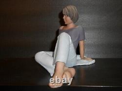 Elisa figurine/sculpture, Limited edition of 5000