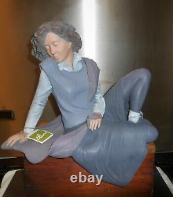 Elisa figurine/sculpture, Limited edition of 5000 from the Grace Collection