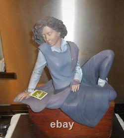 Elisa figurine/sculpture, Limited edition of 5000 from the Grace Collection