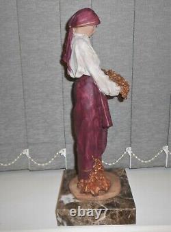 Elisa figurine/sculpture, Limited edition of only 1000. Rare and now Depleted