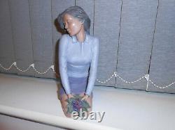 Elisa figurine/sculpture, Limited edition of only 5000. Intimacy Collection