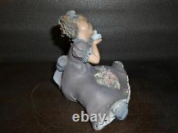 Elisa figurine/sculpture, Size 5 by 7, Limited edition of 5000