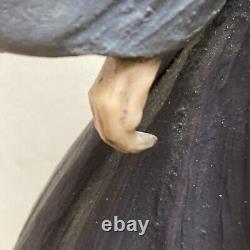 Elisa figurine sculpture Walking Limited Edition 587 of only 1000 Rare (M)