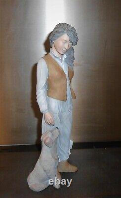 Elisa figurine/sculpture, from the Intimacy collection, Limited Edition