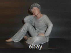 Elisa figurine/sculpture, romantic moments collection. Limited Edition of 5000