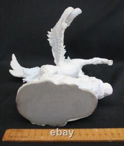 Fables, Winged Unicorn Figurine. (Ltd. Edition 1521/2950) Zephyr