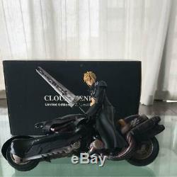 Final Fantasy Seven Cloud & Fenrir Limited Edition Action Figure