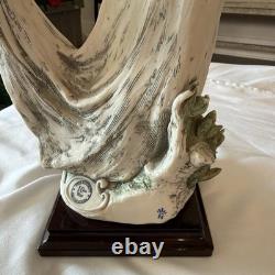 Florence Giuseppe Armani Limited Edition Woman Figurine 1998 Signed Resin Matte