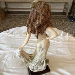 Florence Giuseppe Armani Limited Edition Woman Figurine 1998 Signed Resin Matte