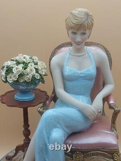 Forever Diana Limited Edition The Franklin Mint Figurine Flowers & Book Rare