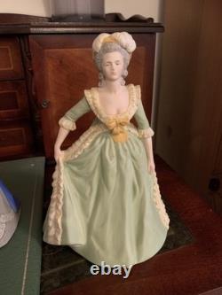 Franklin Mint LIMITED EDITION Fine Porcelain QUEENS Set o 4 Figurines