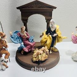Franklin Mint The Vatican Nativity Christmas Porcelain Figurines Jesus Mary Arch