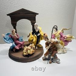 Franklin Mint The Vatican Nativity Christmas Porcelain Figurines Jesus Mary Arch