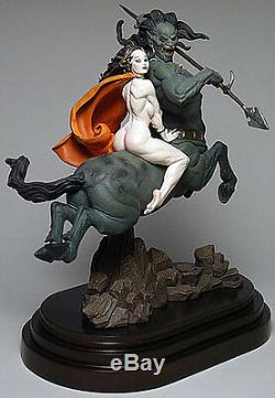 Frazzetta Moon Maid Statue New Dark Horse Reel Arts Limited Edition 2007