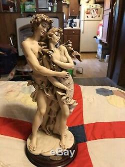 GIUSEPPE ARMANI Florence CAPODIMONTE Figurine Statue LOVERS Ltd Ed 2232/3000