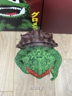 GROMERA Bottleneck Gallery Resin Figure Cookiezilla