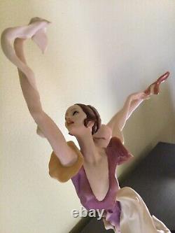 Giuseppe Armani Ballerina with Scarf figurine. Limited Edition 372/10.000