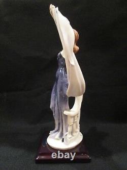 Giuseppe Armani Figurine Some Enchanted Evening #1463C Limited Edition