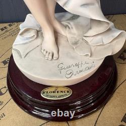 Giuseppe Armani Florence Limited Edition 1992 Figurine Lilac and Roses Girl