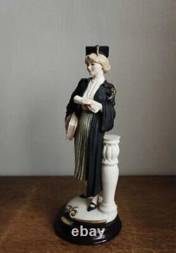 Giuseppe Armani Limited Edition Figurine #0253C Capodimonte Statue The Graduate