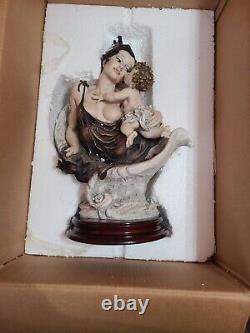 Giuseppe Armani Perfect Love Figurine Limited Edition #156/3000 WithBox/certificat