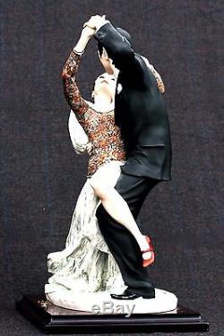 Giuseppe Armani Takes two to Tango Figurine # 1704C Limited Edition # 9/3000