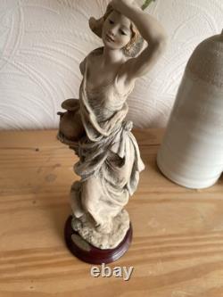Guisepie Figurines Lady With Water Jug In Perfect Condition