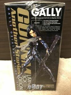 Gunnm Comic and Gally Figure First Limited edition Anime Japan Young Jump New