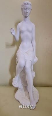 Kaiser Female Nude Porcelaine Figurine. Bisq Fired. Limited Edition