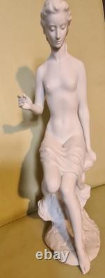 Kaiser Female Nude Porcelaine Figurine. Bisq Fired. Limited Edition