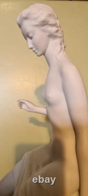 Kaiser Female Nude Porcelaine Figurine. Bisq Fired. Limited Edition