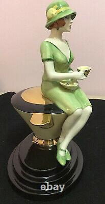 Kevin Francis Ceramics'young Susie Cooper' By A Hughes-lubeck. Ltd. Edition