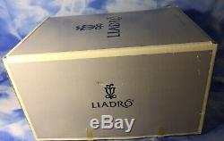 LIMITED EDITION Lladro Disney Peter Pan Figurine #7529 Signed 237/2000 with BOX