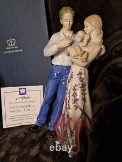 LIMITED EDITION OLD TUPTON WARE FIGURINE FIRST BORN TW 1110LE 2011 no. 8