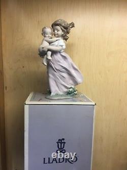 LLADRO FIGURINE #6681 PLAYING MOM LIMITED EDITION MINT New in Box RETIRED