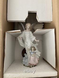LLADRO GUARDIAN ANGEL LIMITED EDITION Cat No 3977 with WOODEN BASE and BOX