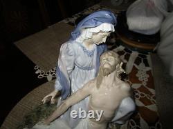 LLADRO Pious, Item #5541, Limited Edition #978 SIGNED