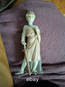 LLADRO Porcelain Knight Figurine Limited Edition Excellent Condition
