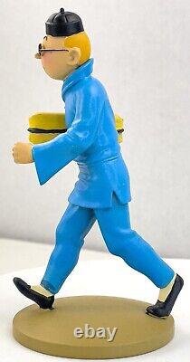 LTD RELEASE Tintin Figurine Moulinsart 42157 Tintin carrying Package Blue Lotus