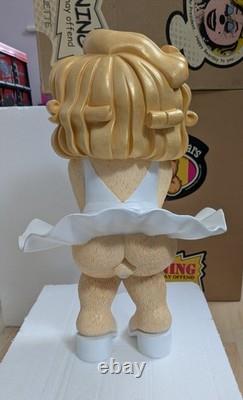 Large Bad Taste Bear Marilyn figurine 16 Signed Limited Edition