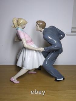 Large Lladro Retired Let's Swing Couple Dancing Figurine Limited Edition 8752