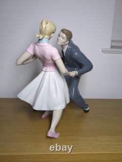 Large Lladro Retired Let's Swing Couple Dancing Figurine Limited Edition 8752